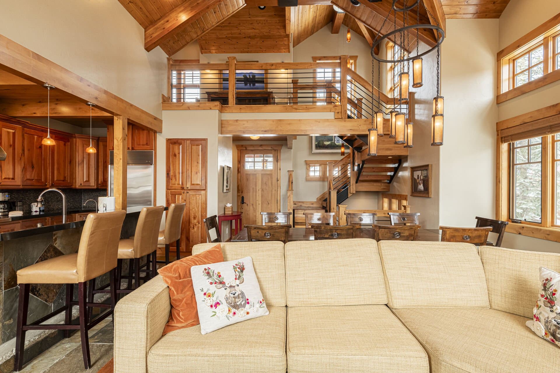 Powder Lodge - Image 8