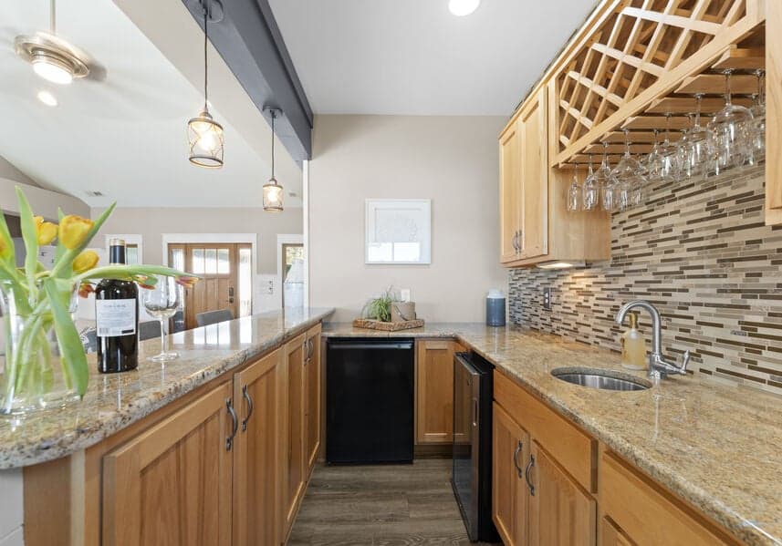 Sandy Shore - Image 11