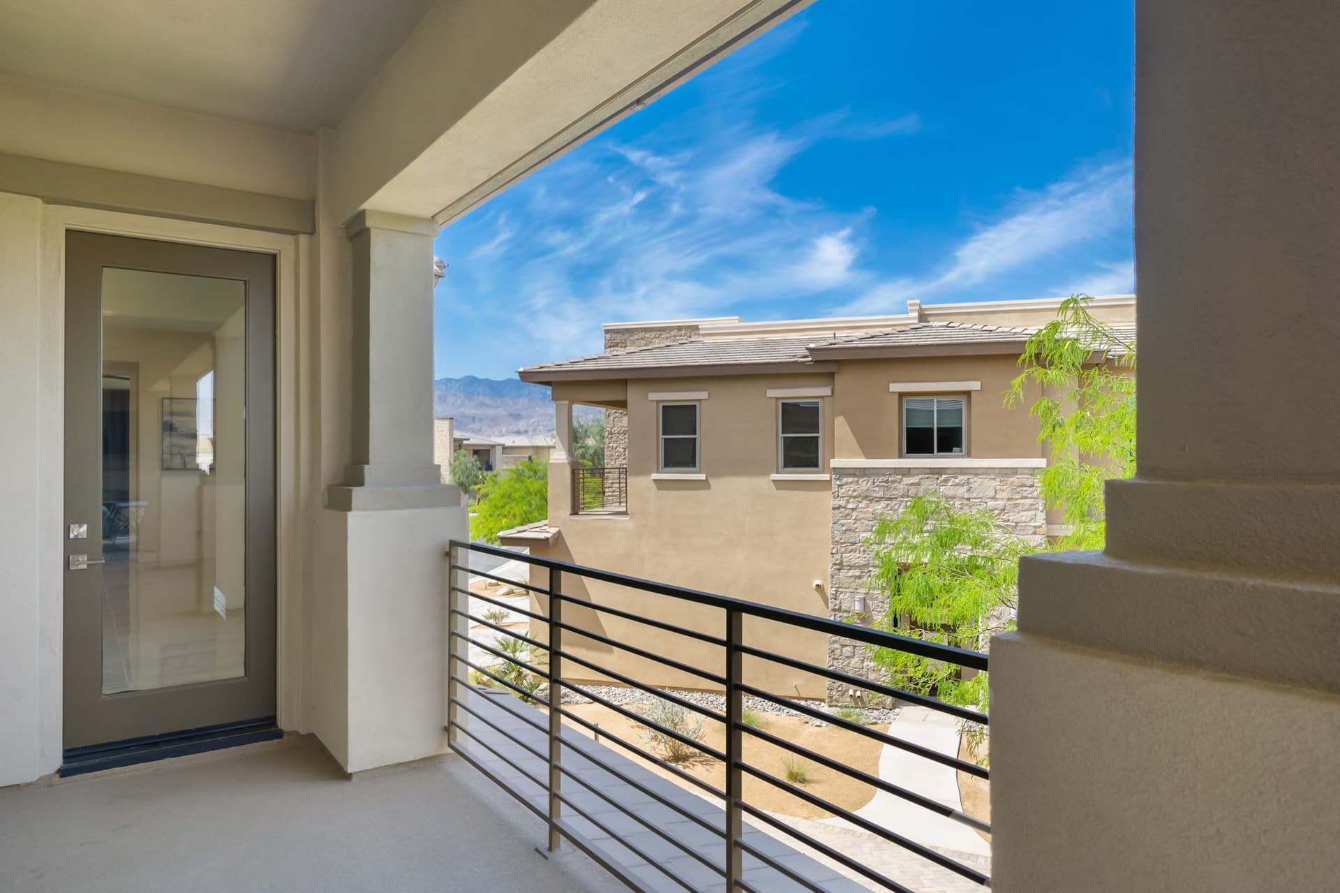 Stay Savvy in Palm Desert - Image 30