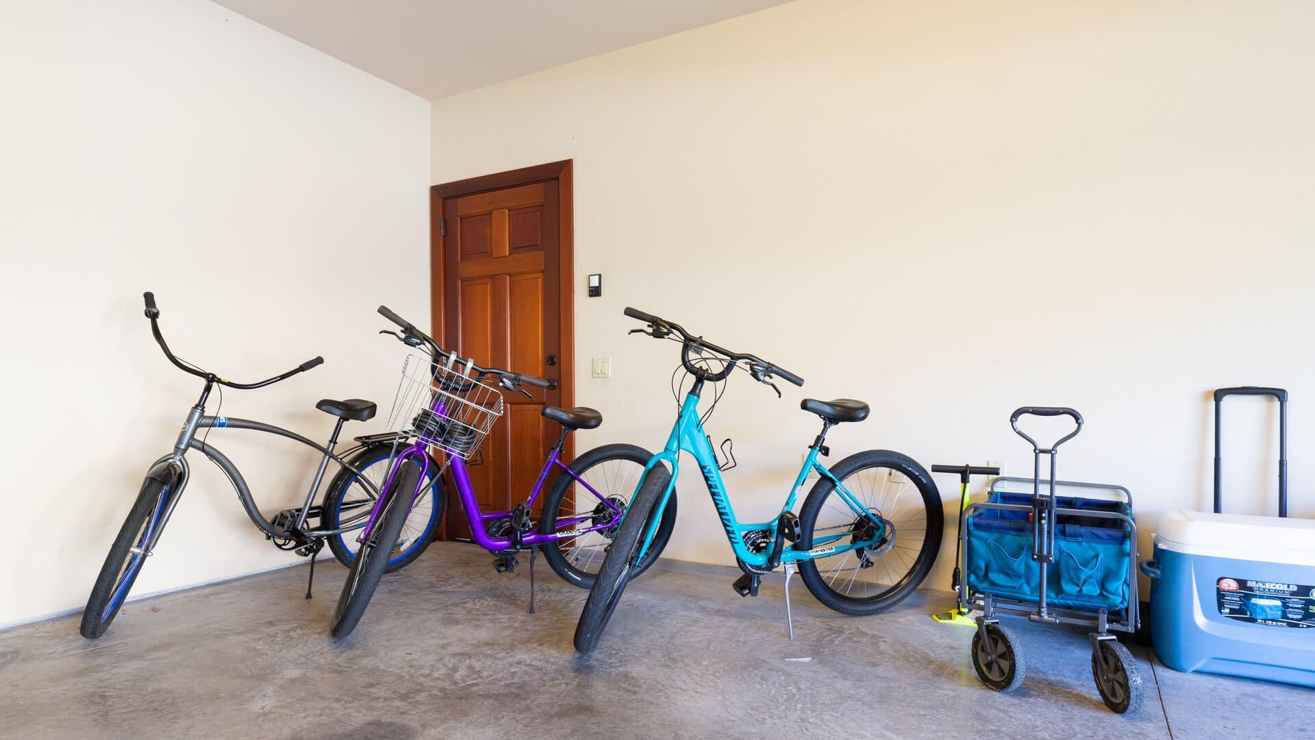 Hale Kanani - Image 45