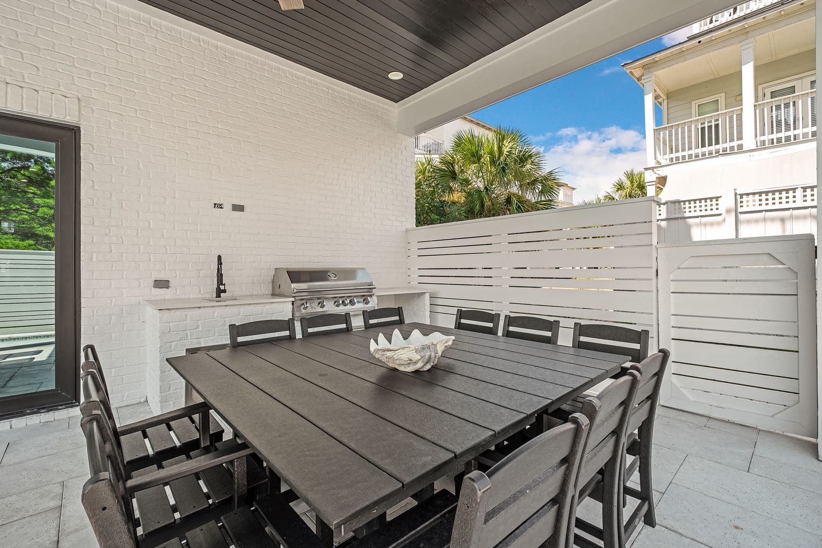 Oz by The Sea - Image 54