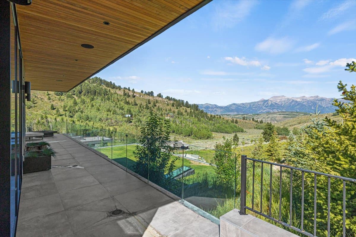 Panda Ranch Wing - Image 3