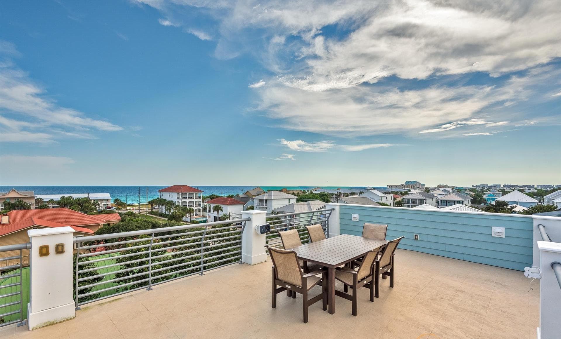 Life Aquatic Villa - Image 85