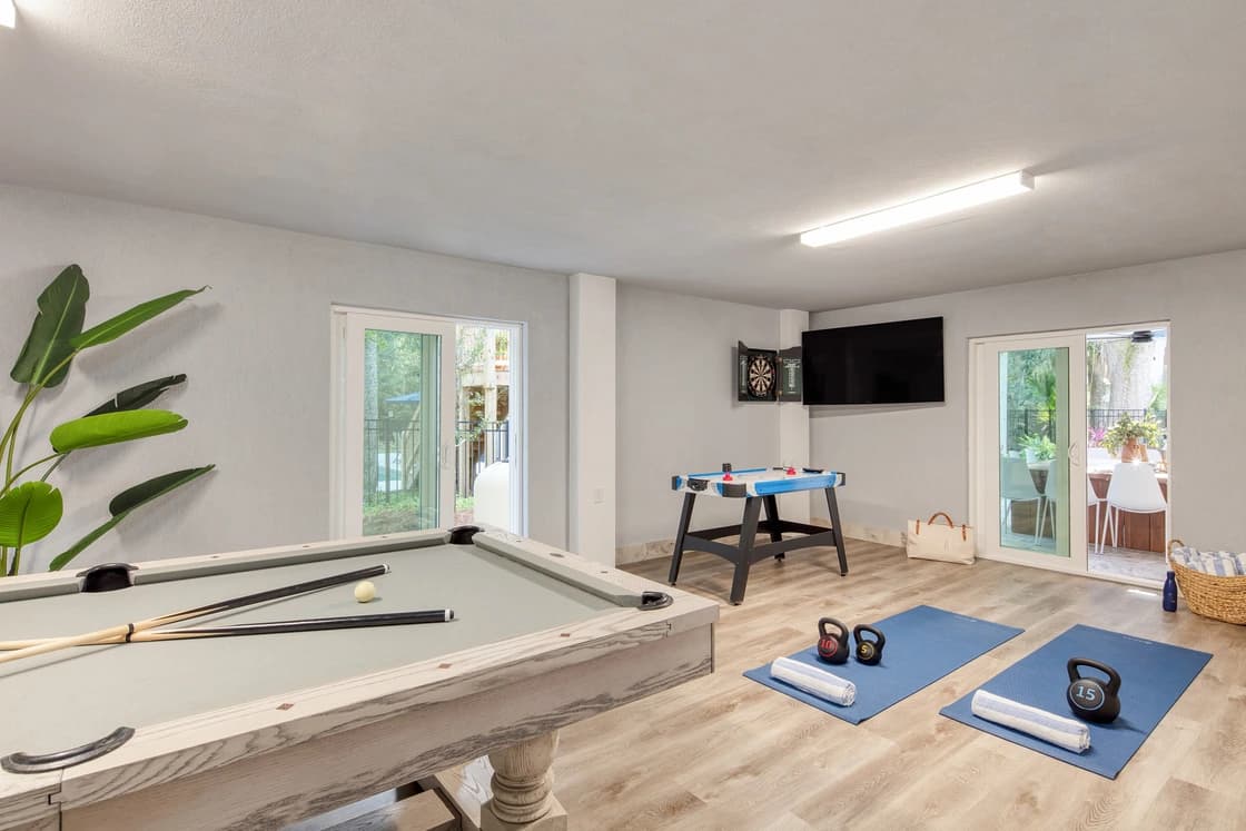 Dory Manor - Image 6