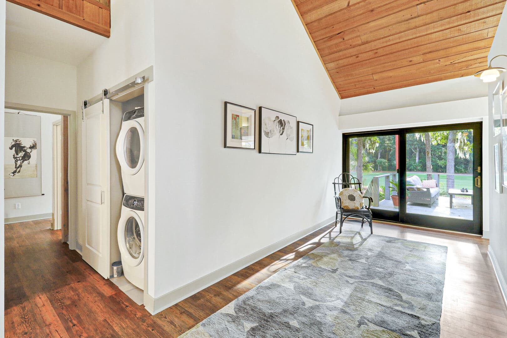 Sunny Shores - Image 5