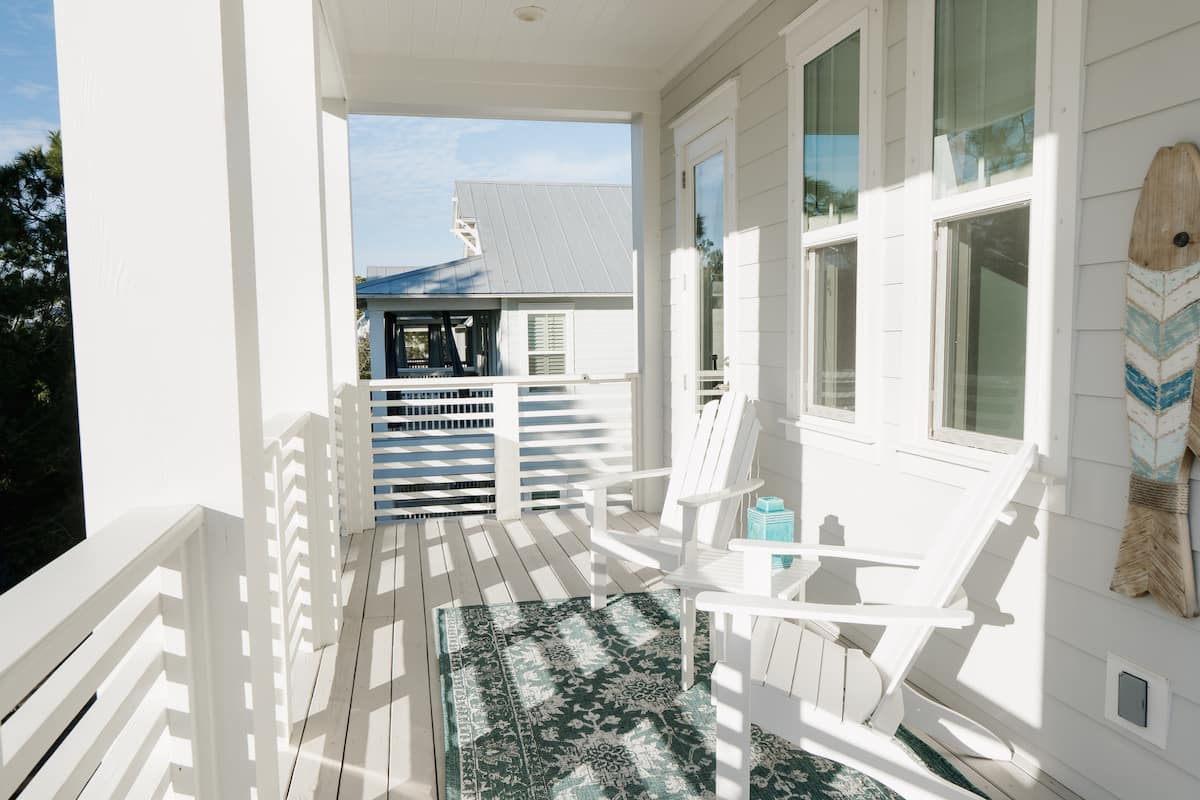 Serenity by the Sea - Image 35