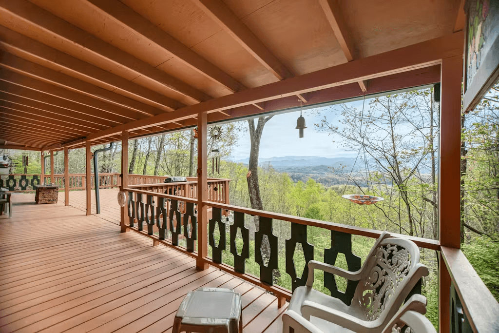 Black Bear Cabin - Image 21