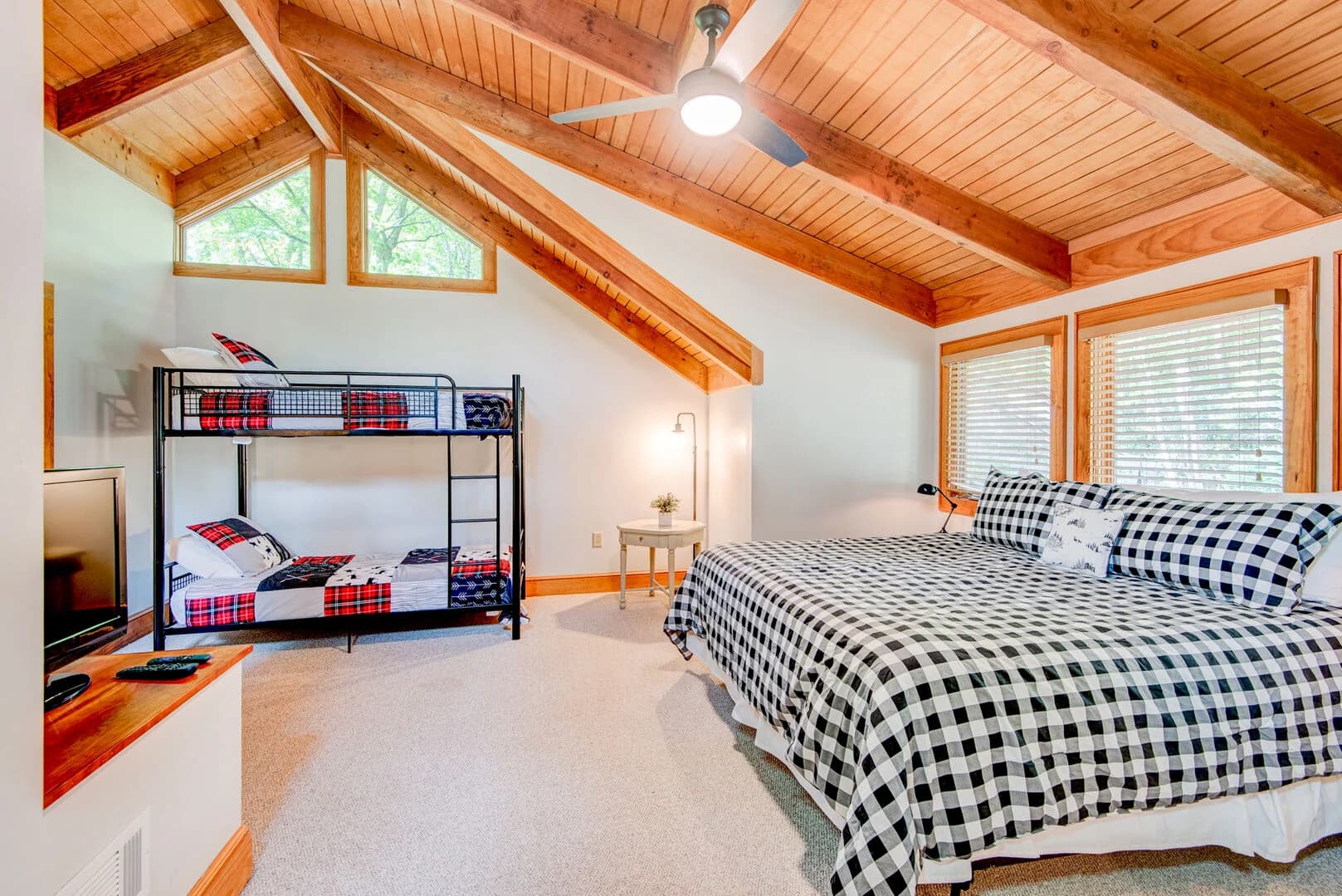 Tree House at Echota - Image 26