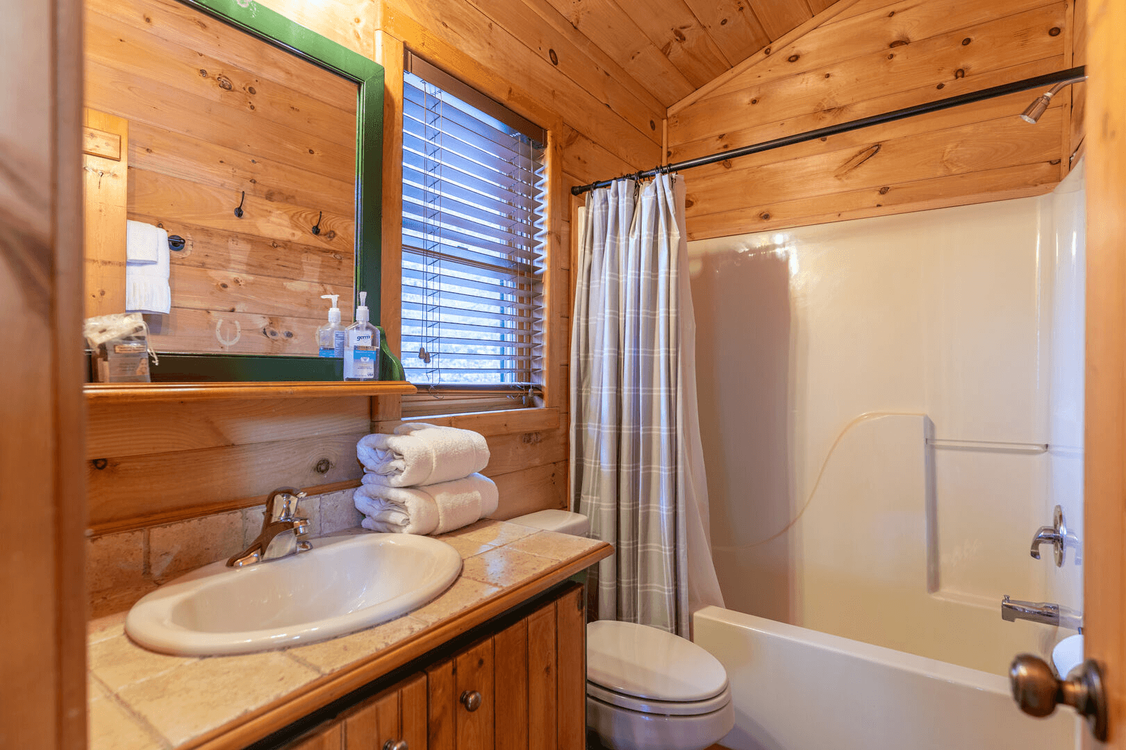 Lakeview Place - Image 23