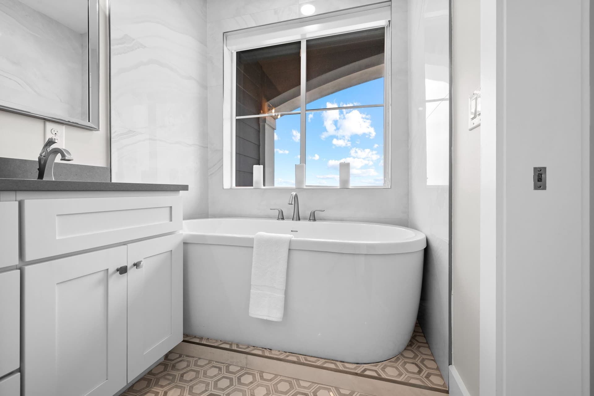 Beachside Haven - Image 22