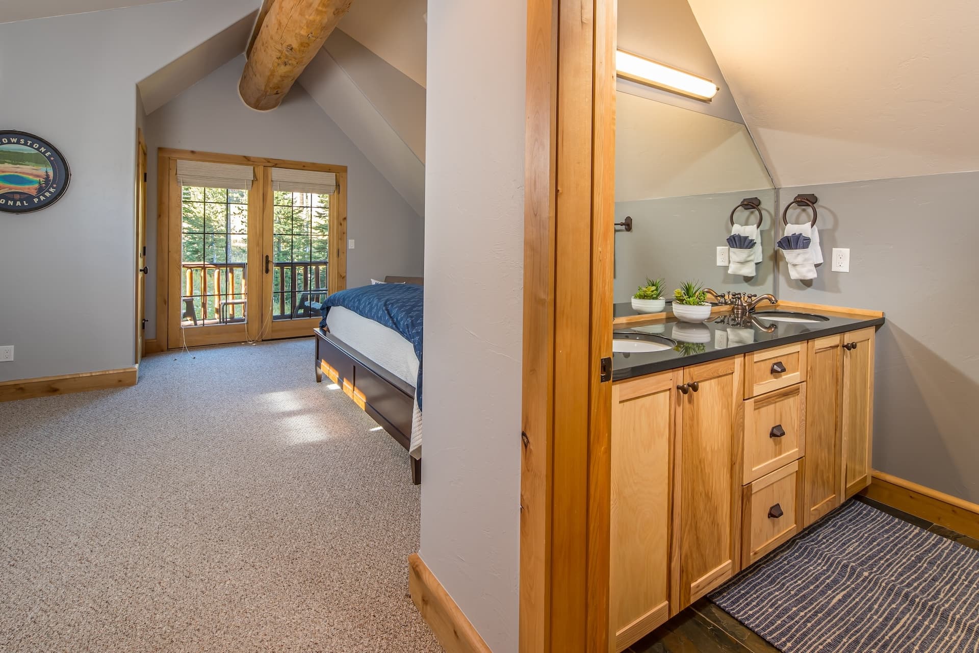 Chief Gull Cabin - Image 32