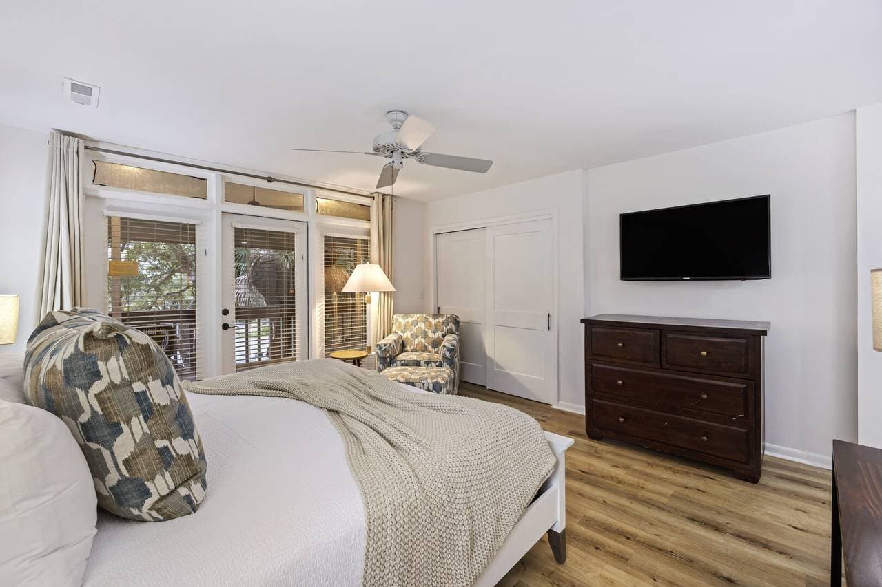 Livin' on a Dune - Image 13