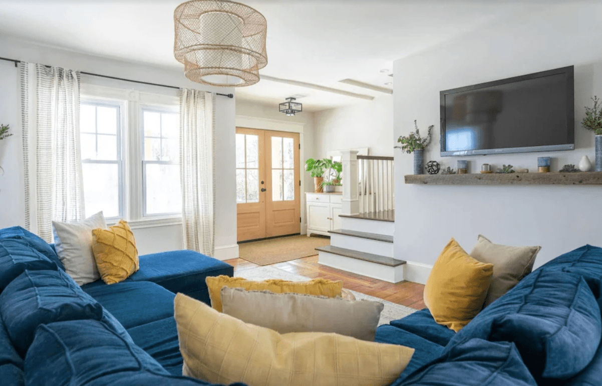 Modern Farmhouse - Image 2