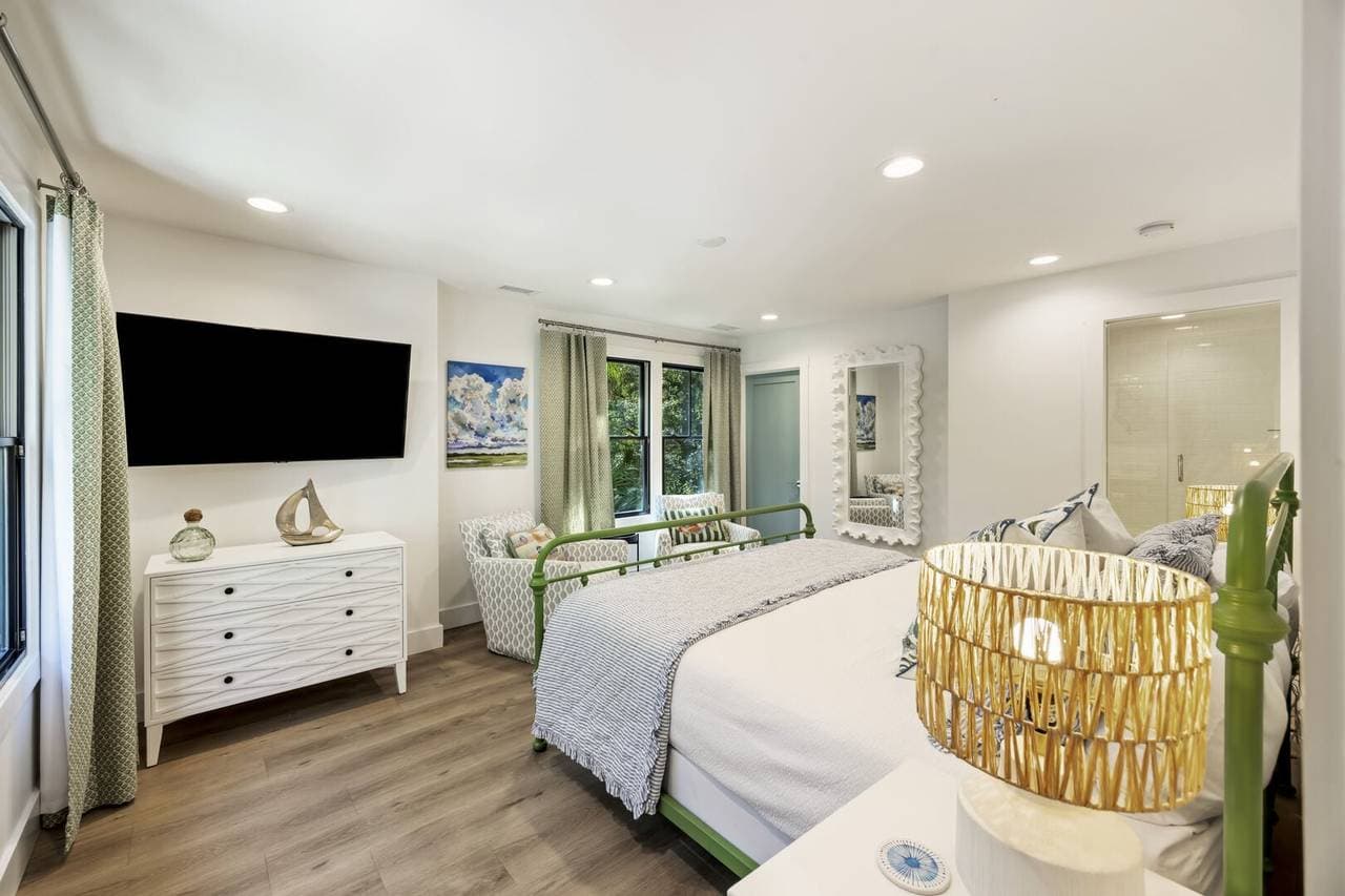 Beach Days on Conifer - Image 35