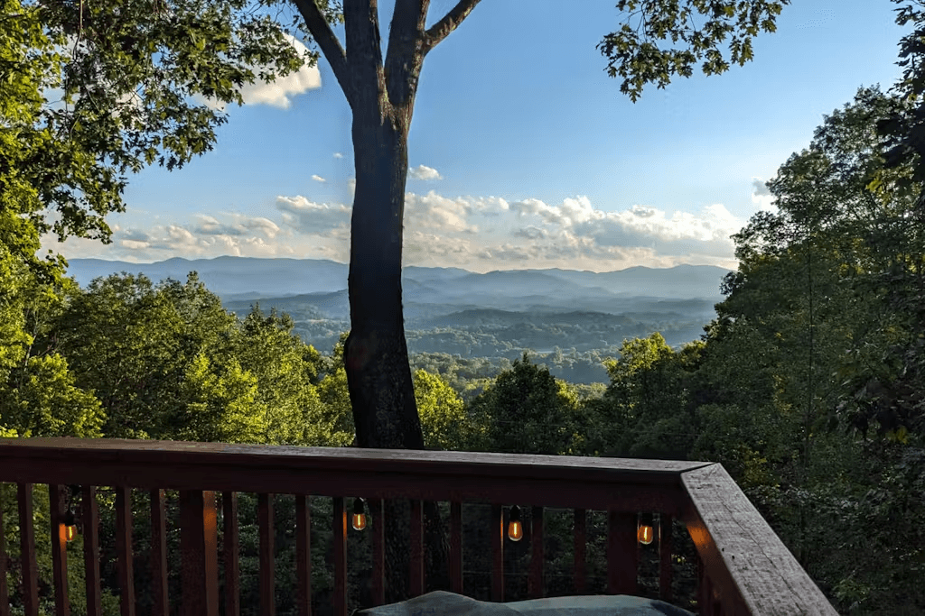 Black Bear Cabin - Image 26