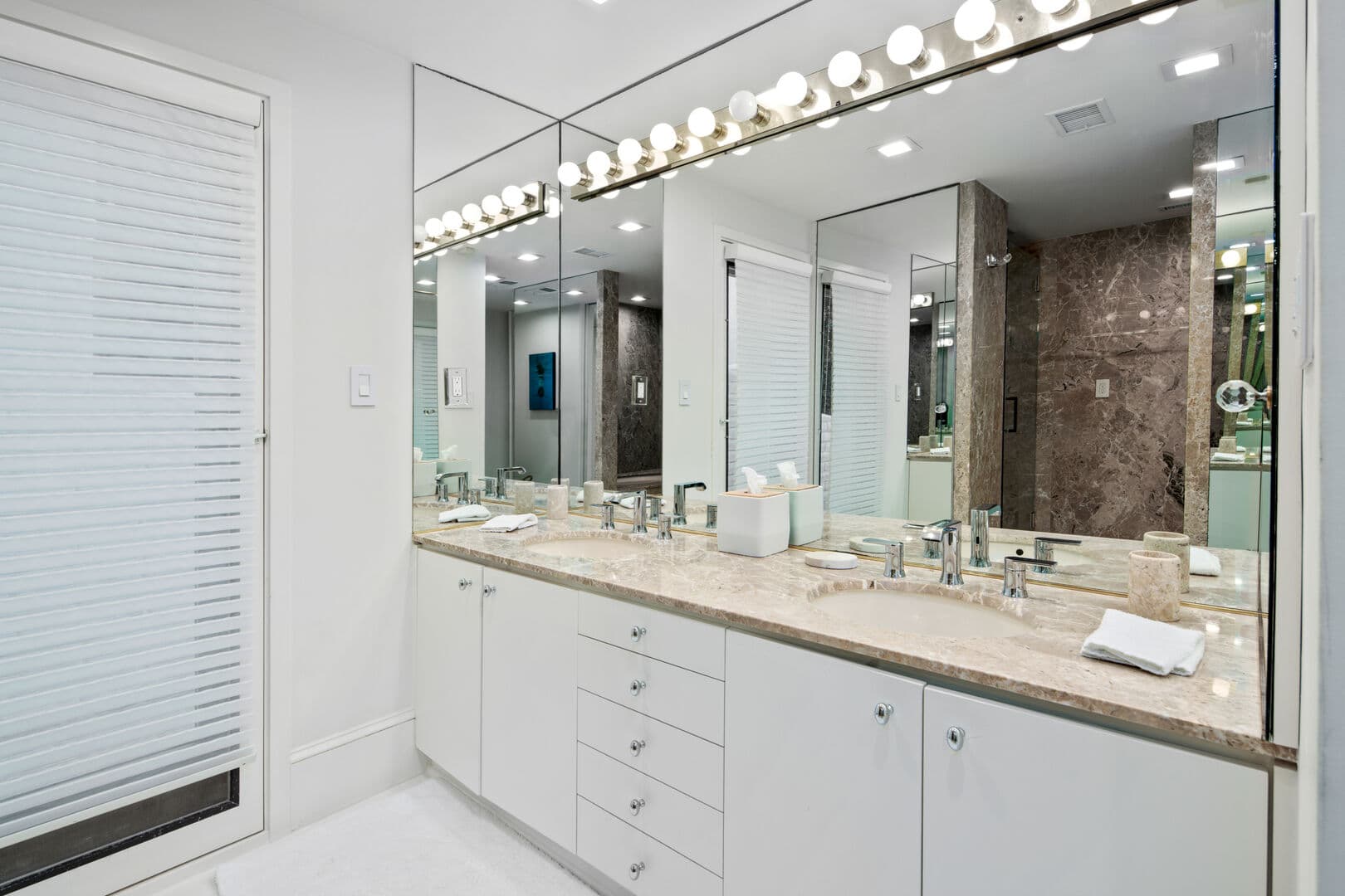 Neptune Estate - Image 30