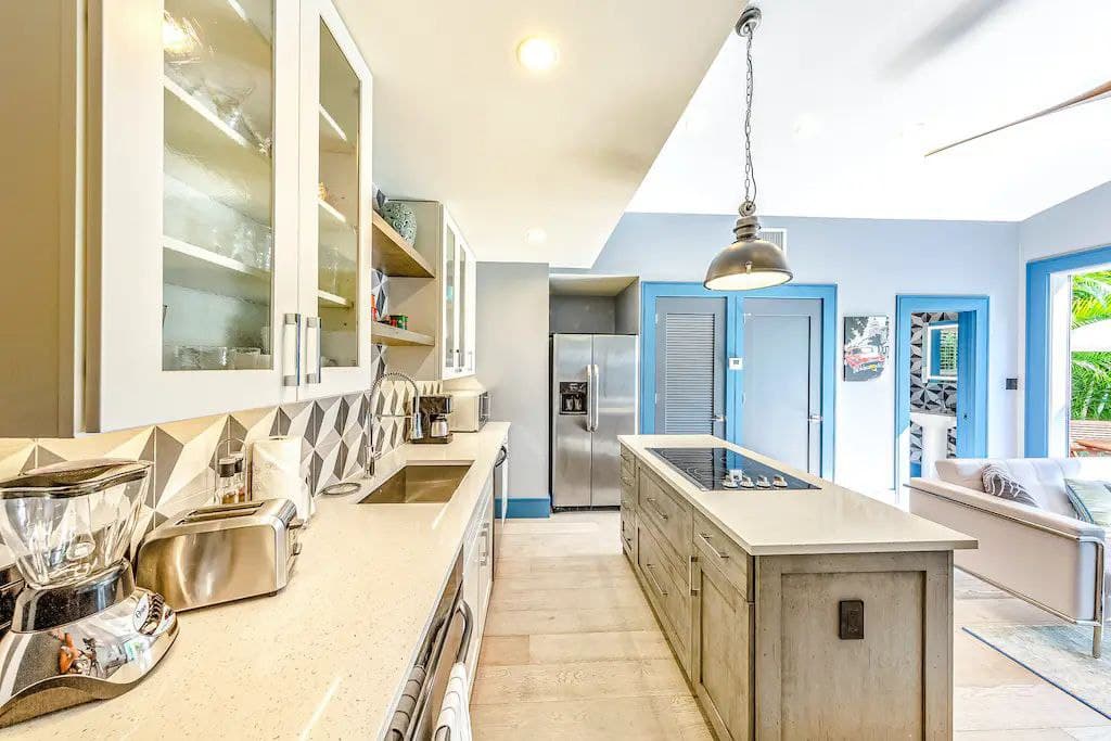 Island Retreat - Image 6