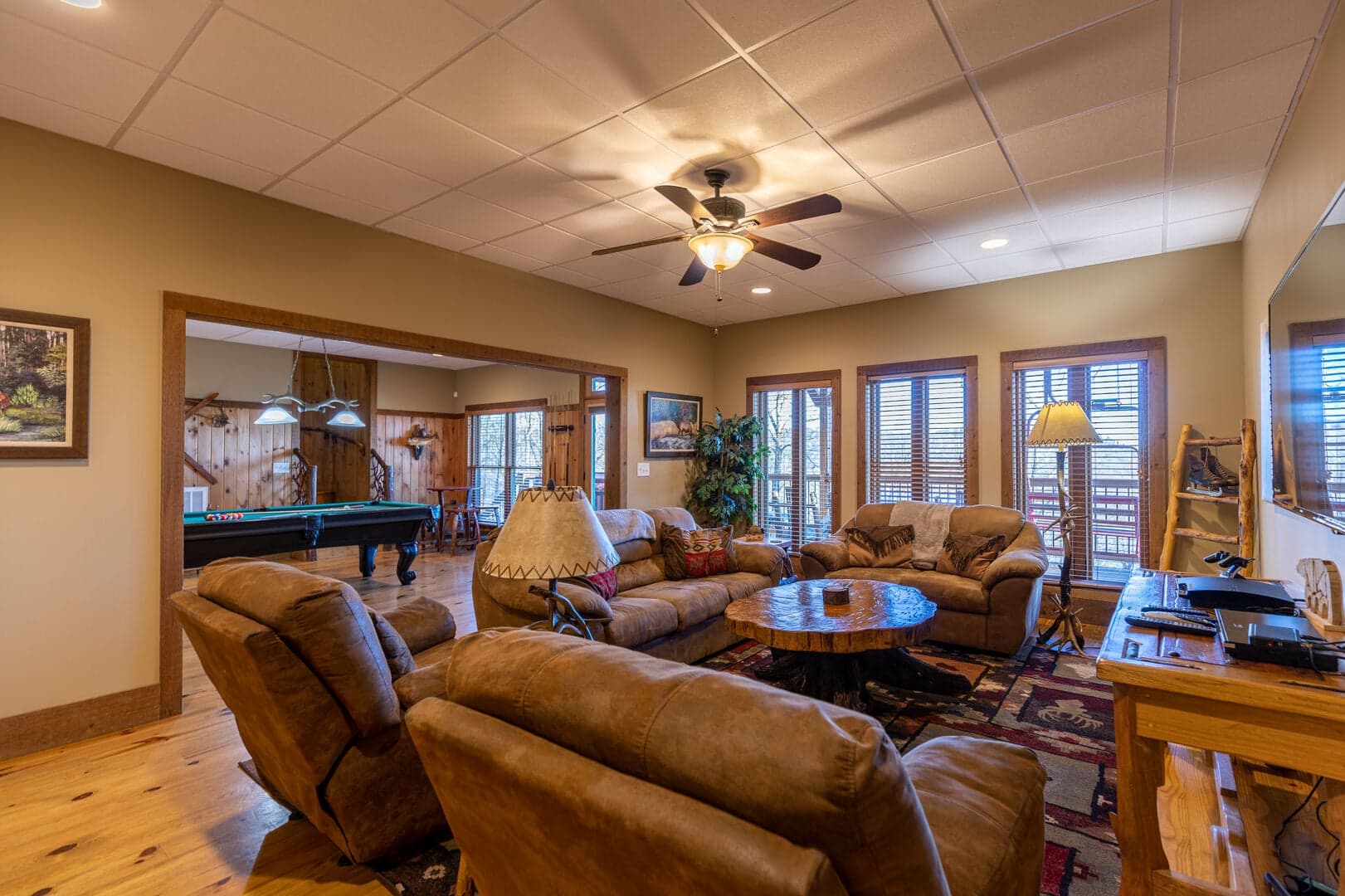 Buckhorn Lodge - Image 4