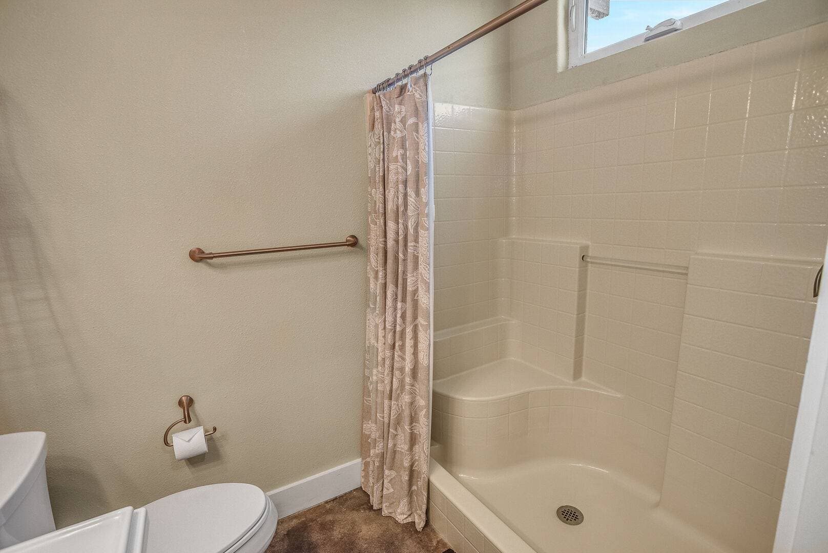 Gone Coastal House - Image 35