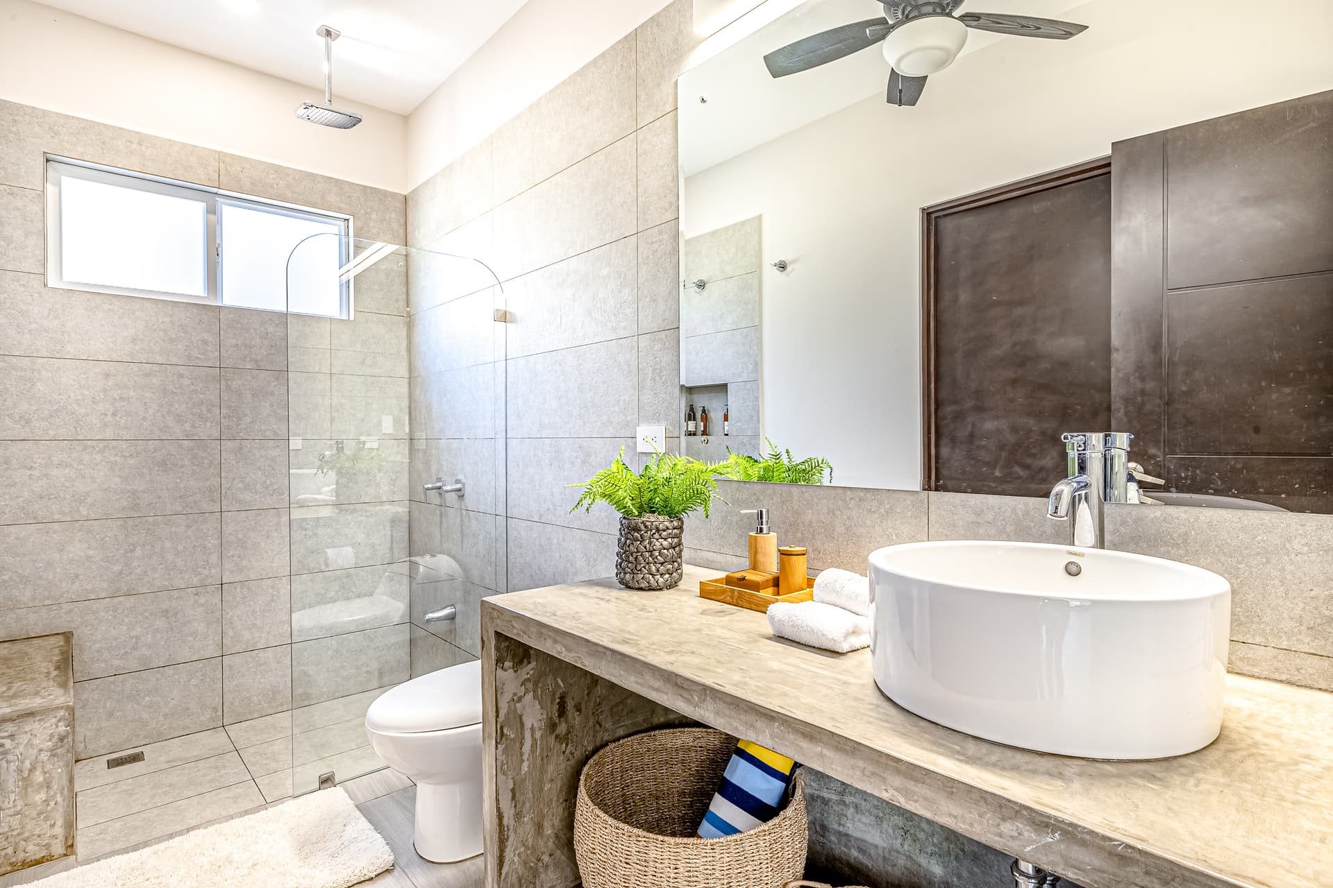 Break Point Condo - Image 12