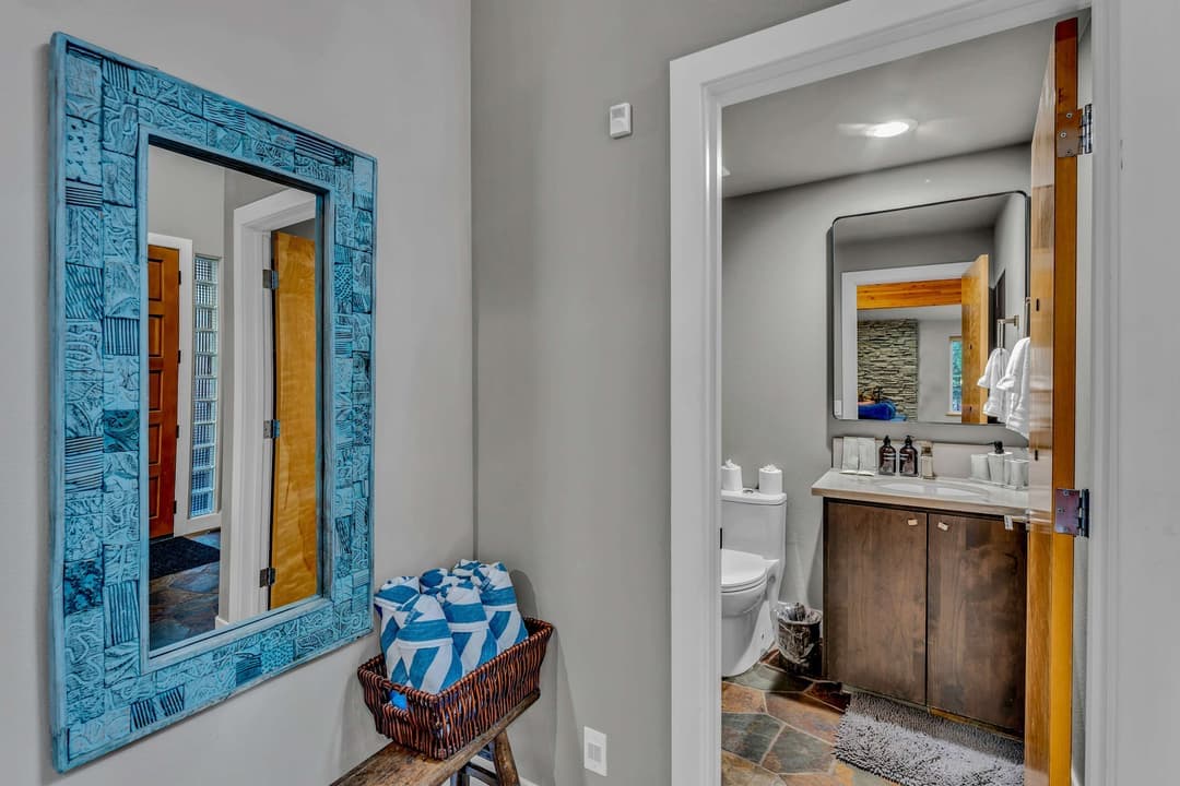 Upscale Incline Village Home - Image 28