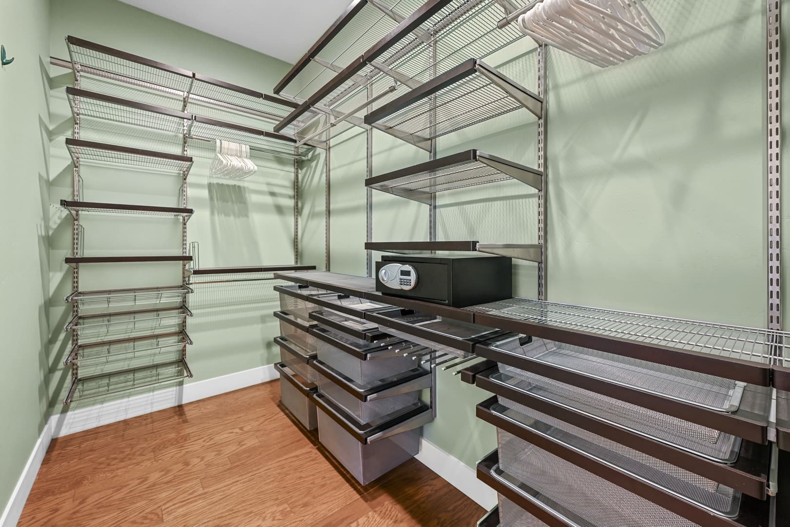 Pacific Beach Retreat - Image 31