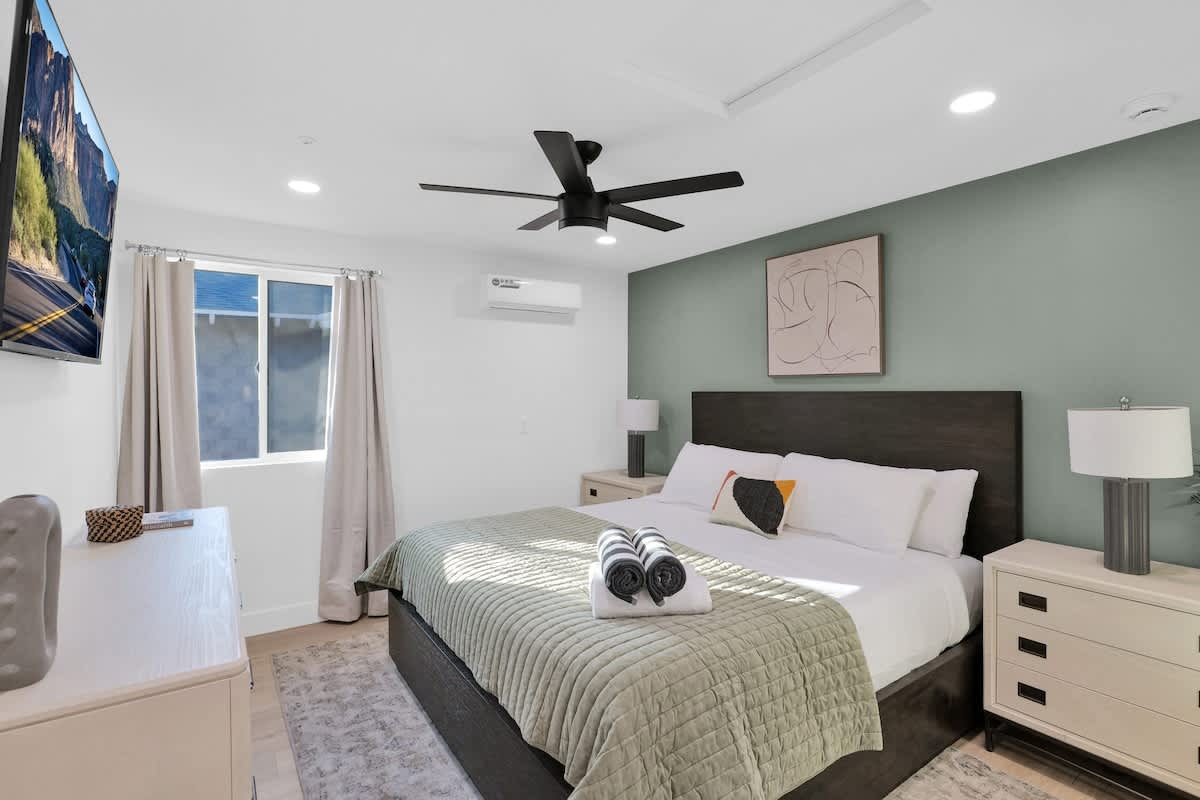 Old Town Scottsdale Retreat - Image 28