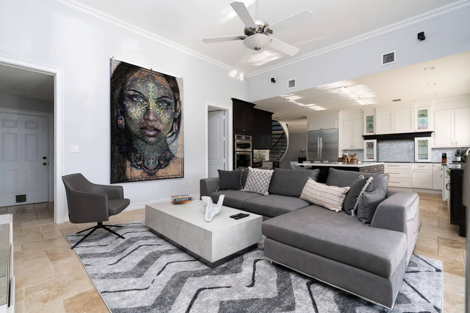 Isaac Villa - Image 4