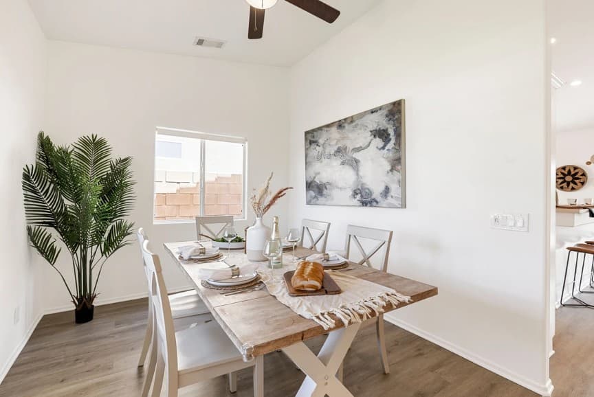 Sunny Palms - Image 10