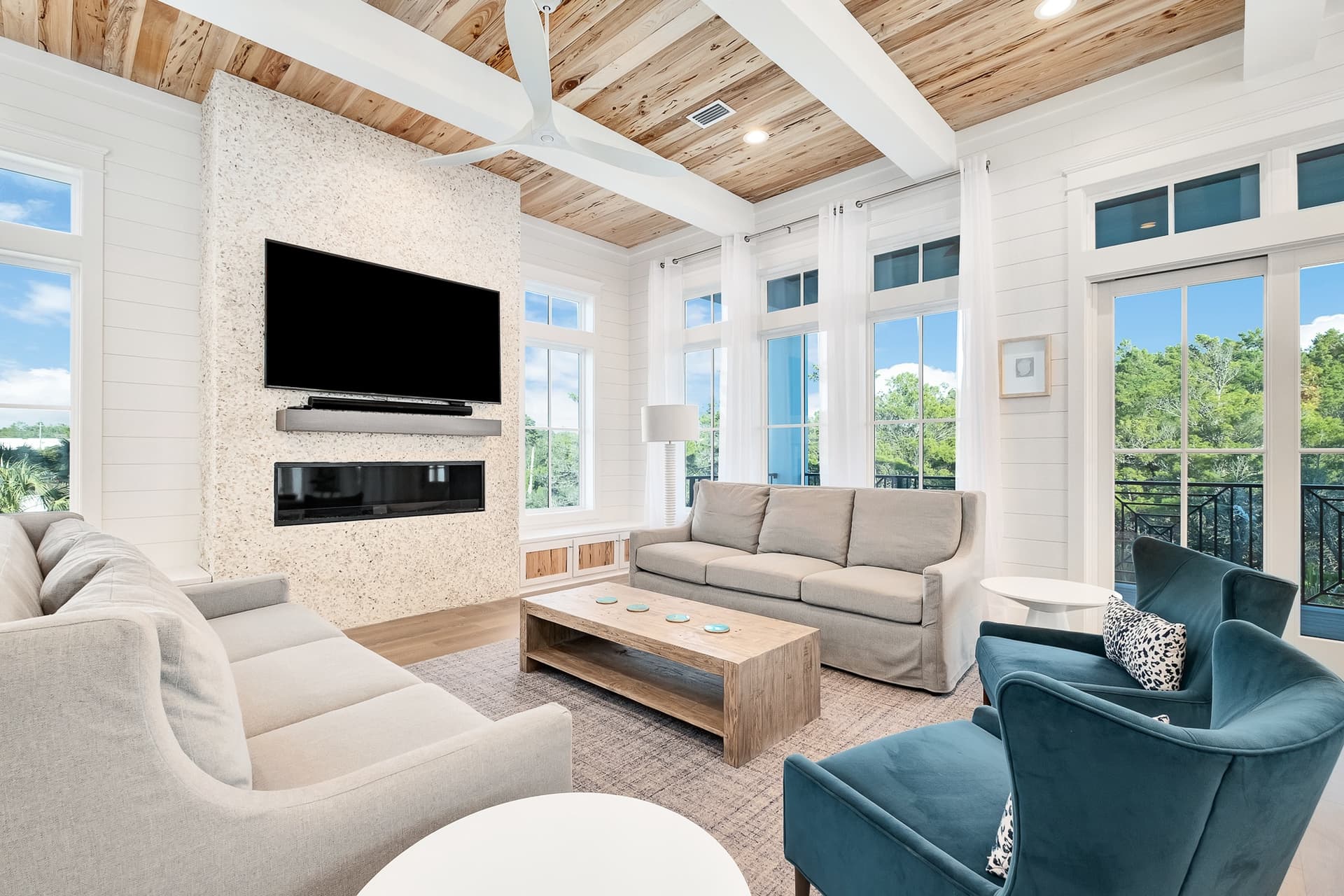 Emerald Palms - Image 10