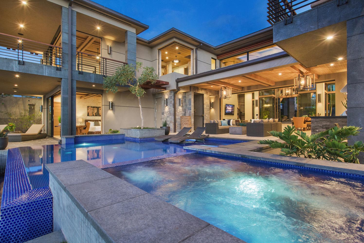 Ocean House - Image 35