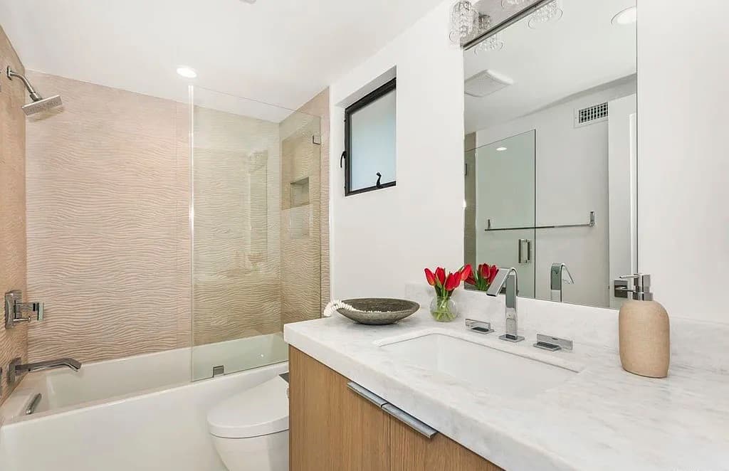 Ocean Pearl - Image 25