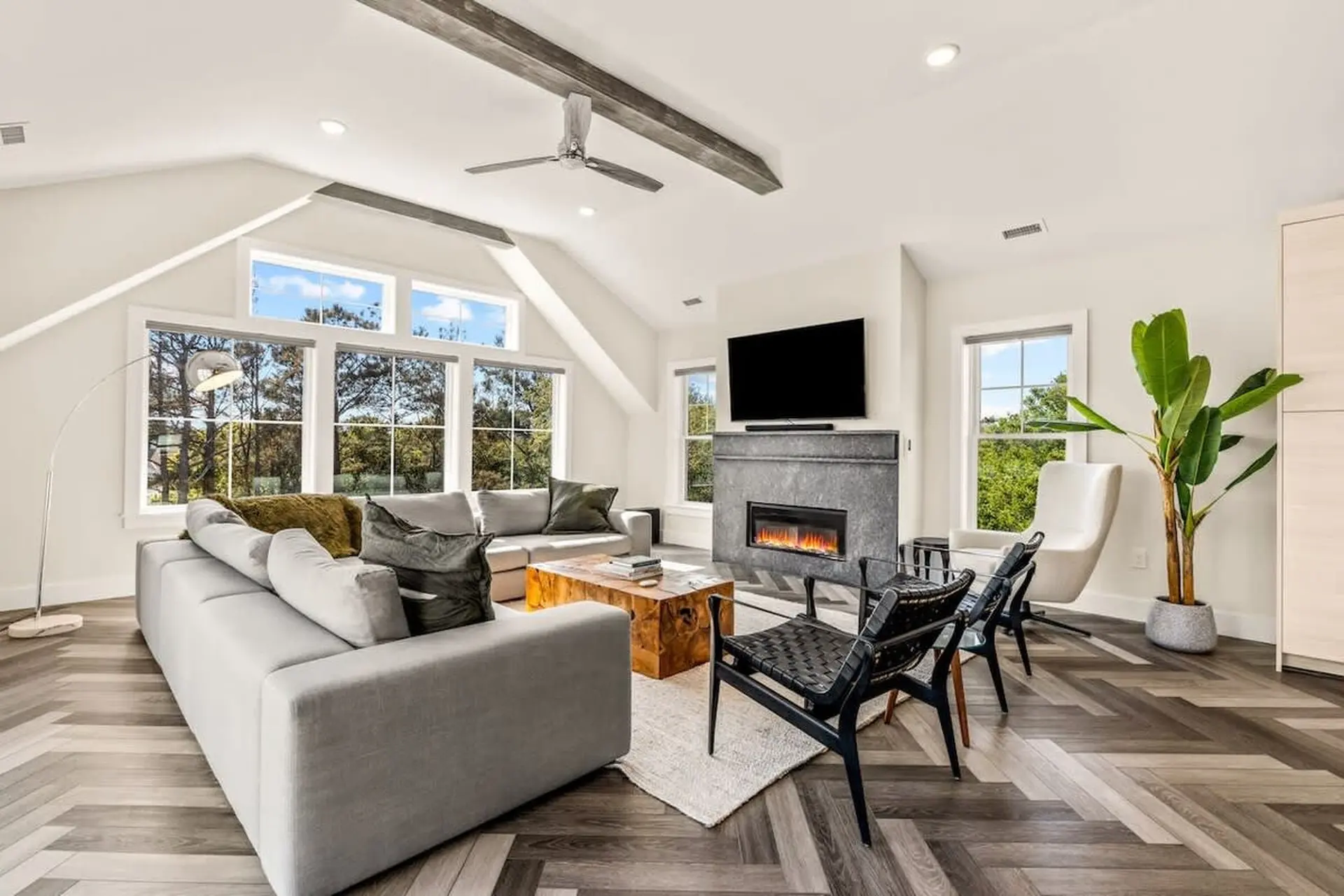 Aurora Tidesong - Image 4