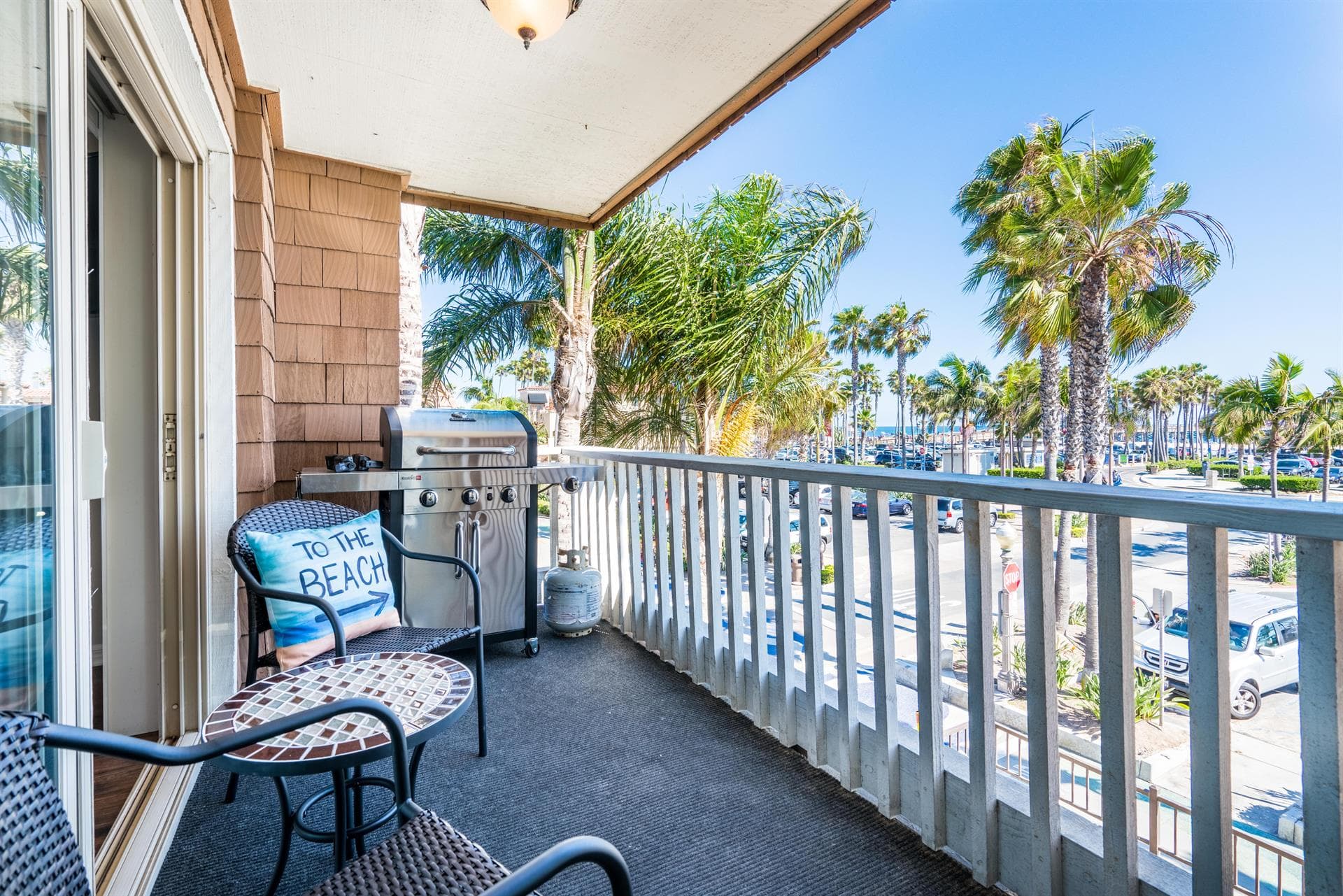 Oceanfront Breeze - Image 3