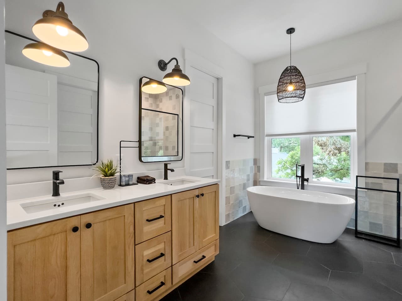 Amalfi Palms - Image 45