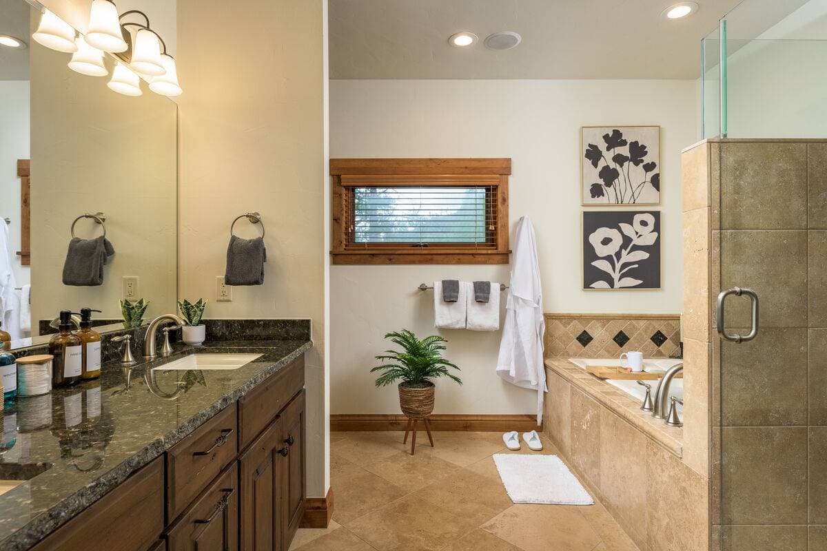 Four Sisters - Image 39