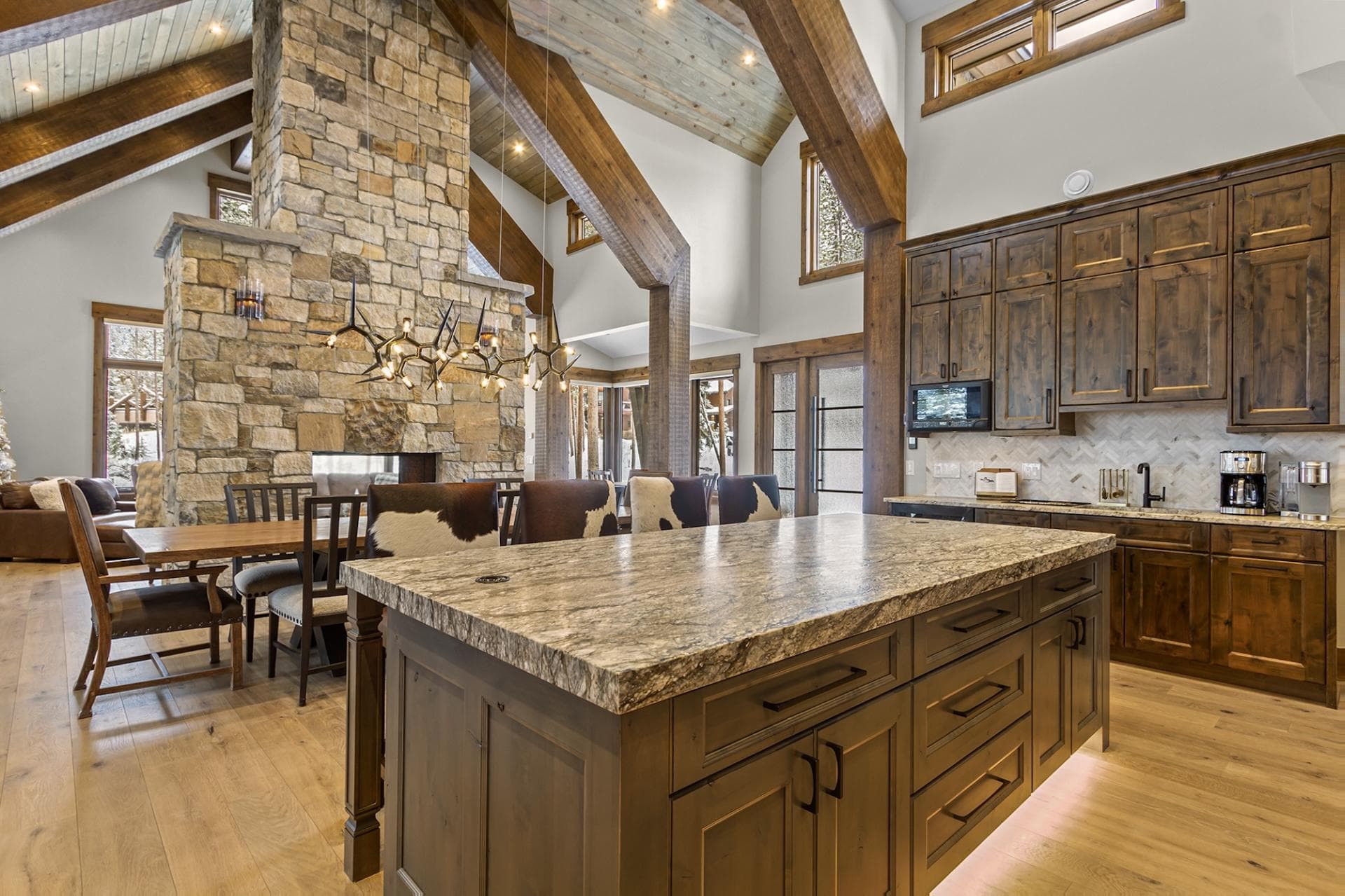 Timberline Lodge - Image 11