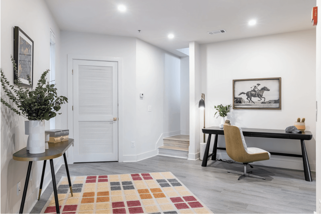 Outrider Hideaway - Image 13