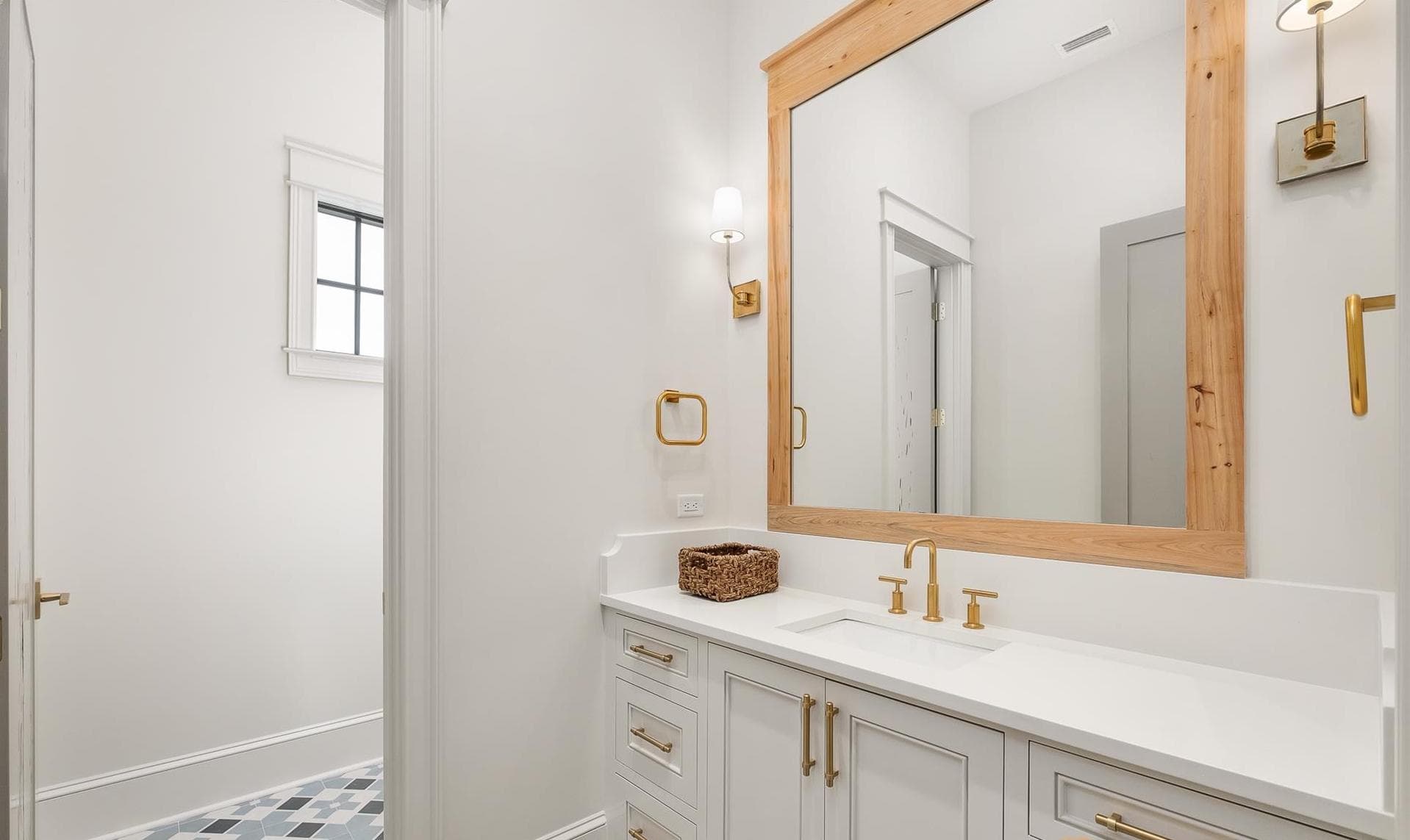 Seawalk Sanctuary - Image 55