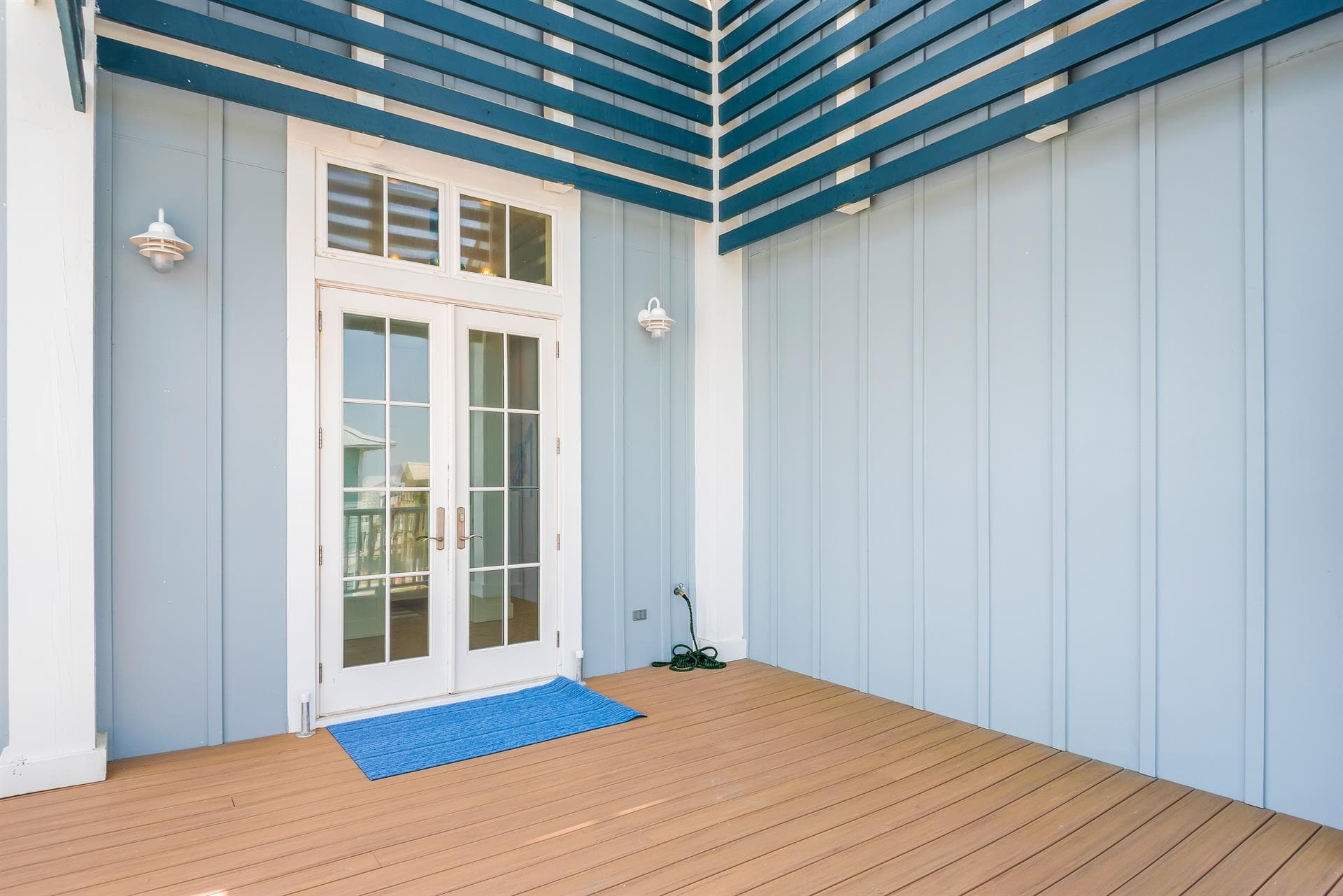 Holiday House - Image 64