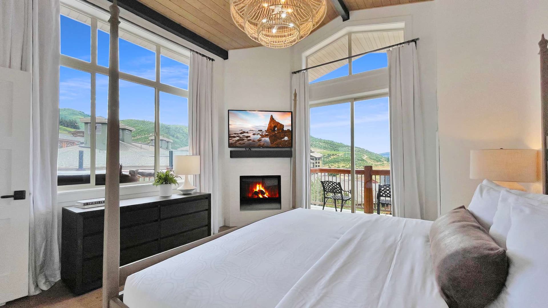 Sneaux Shack - Image 16