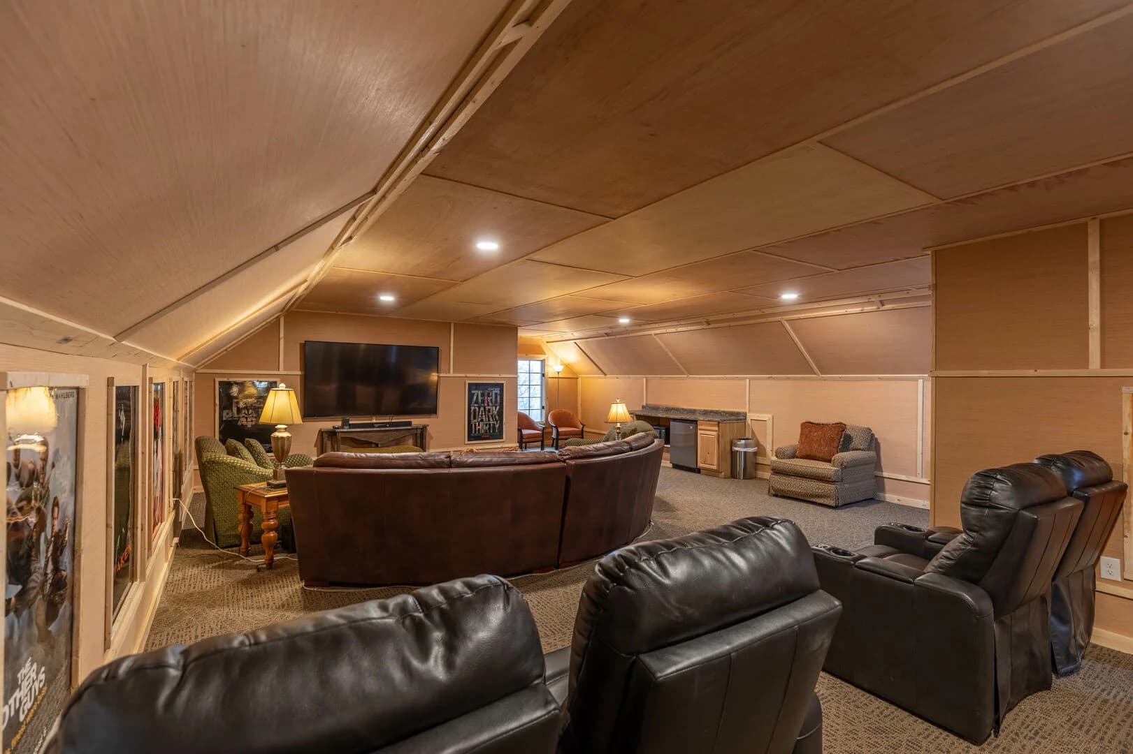 The Castle at Valle Crucis - Image 4