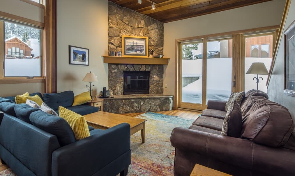 Running Bear Home - Image 7