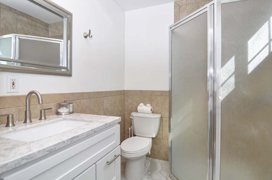 Balboa Peninsula Retreat - Image 9