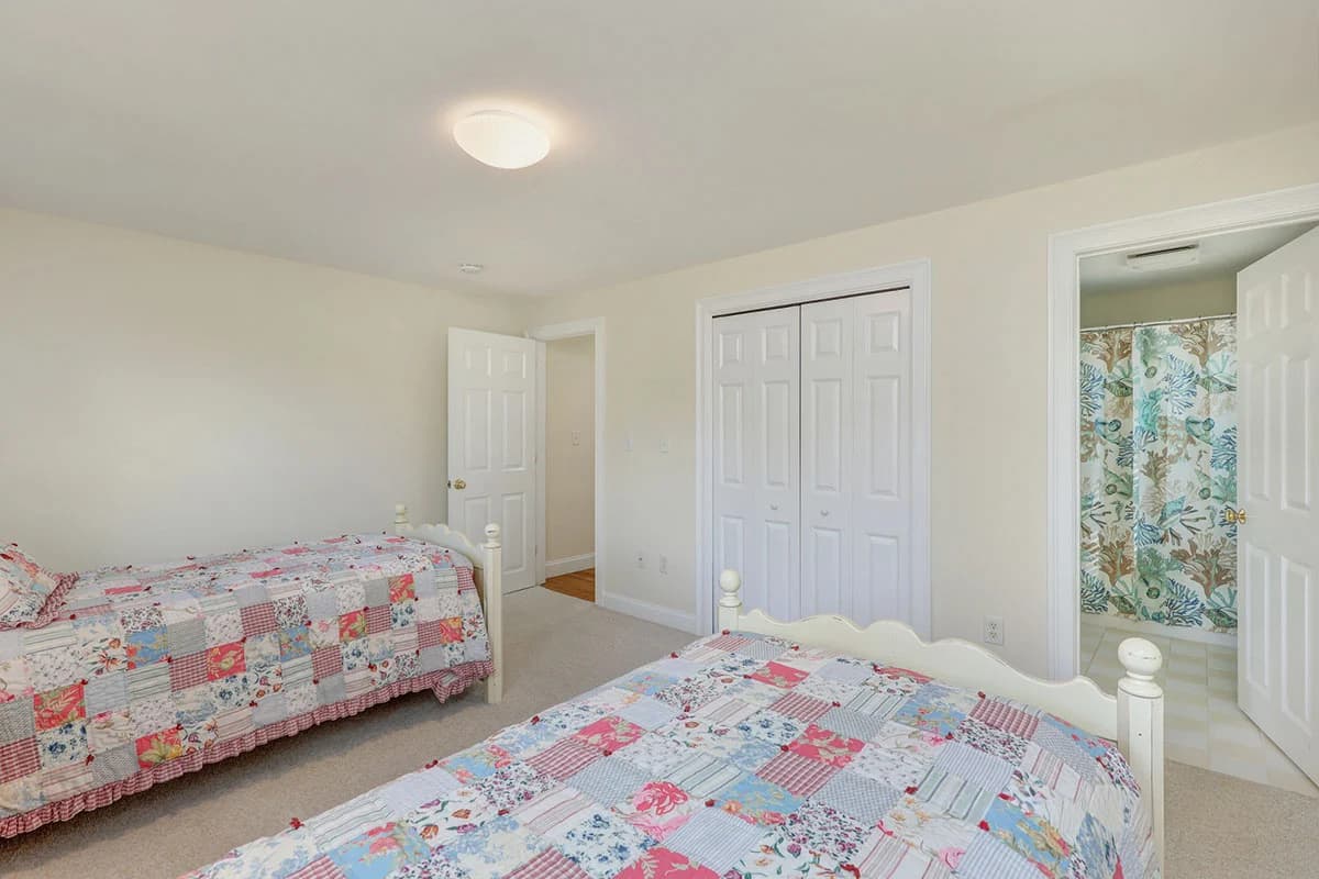 Pond Perch - Image 18