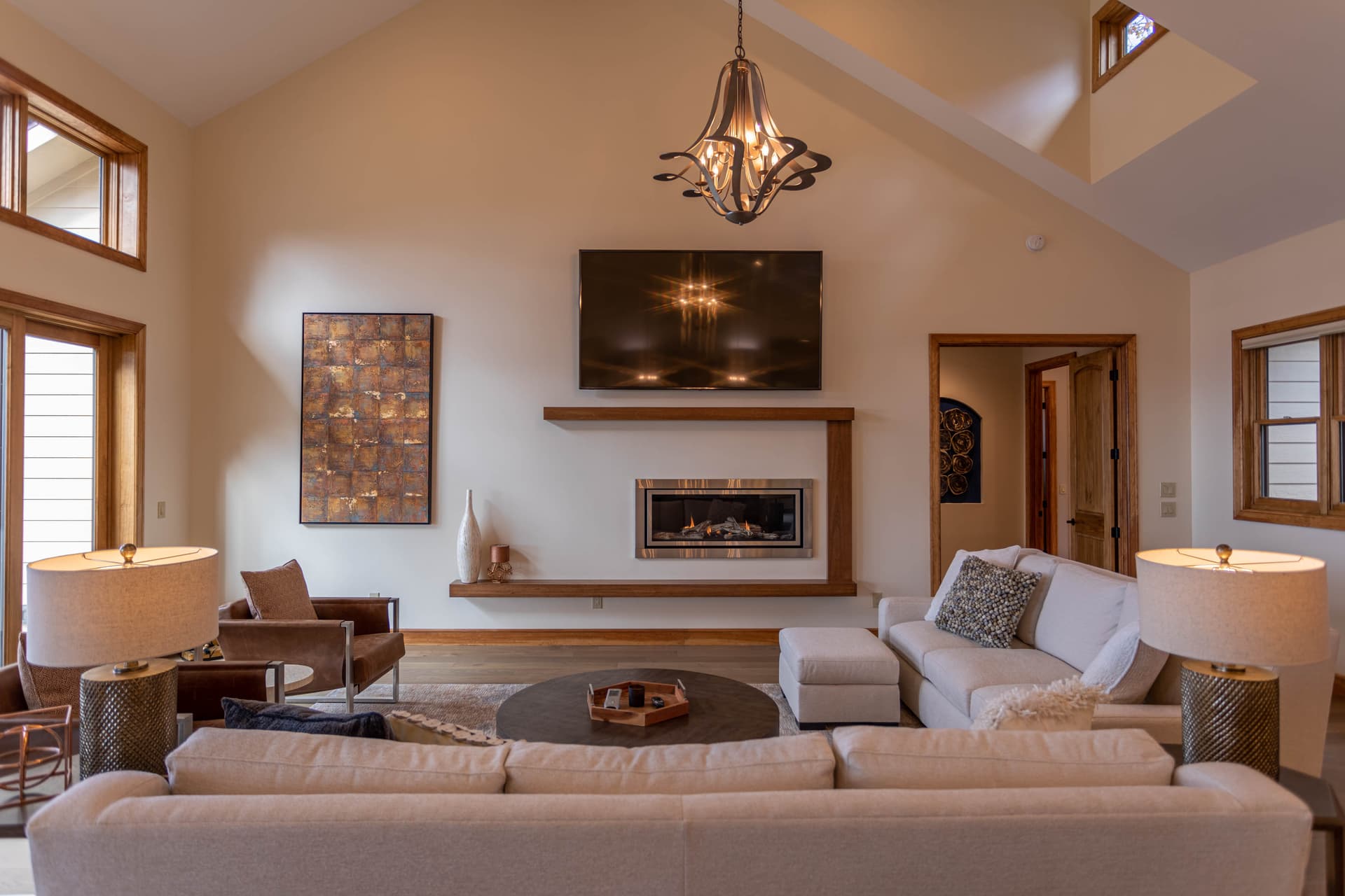 On the Rocks Home - Image 3