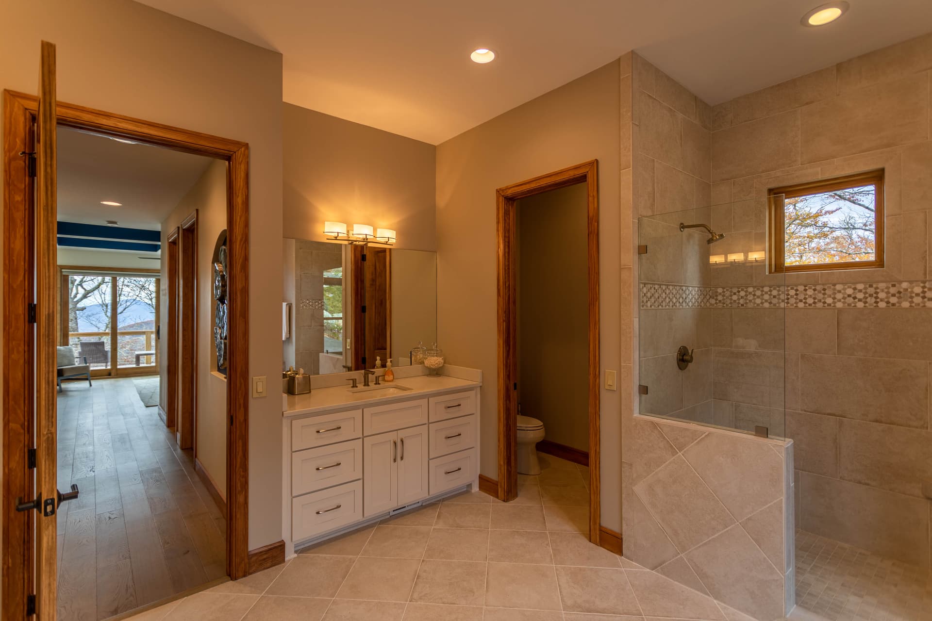 On the Rocks Home - Image 21