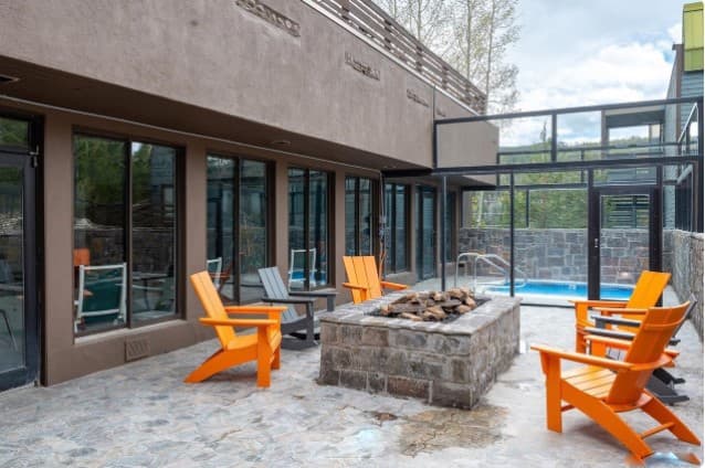 Snowblaze Residence 33 - Image 31