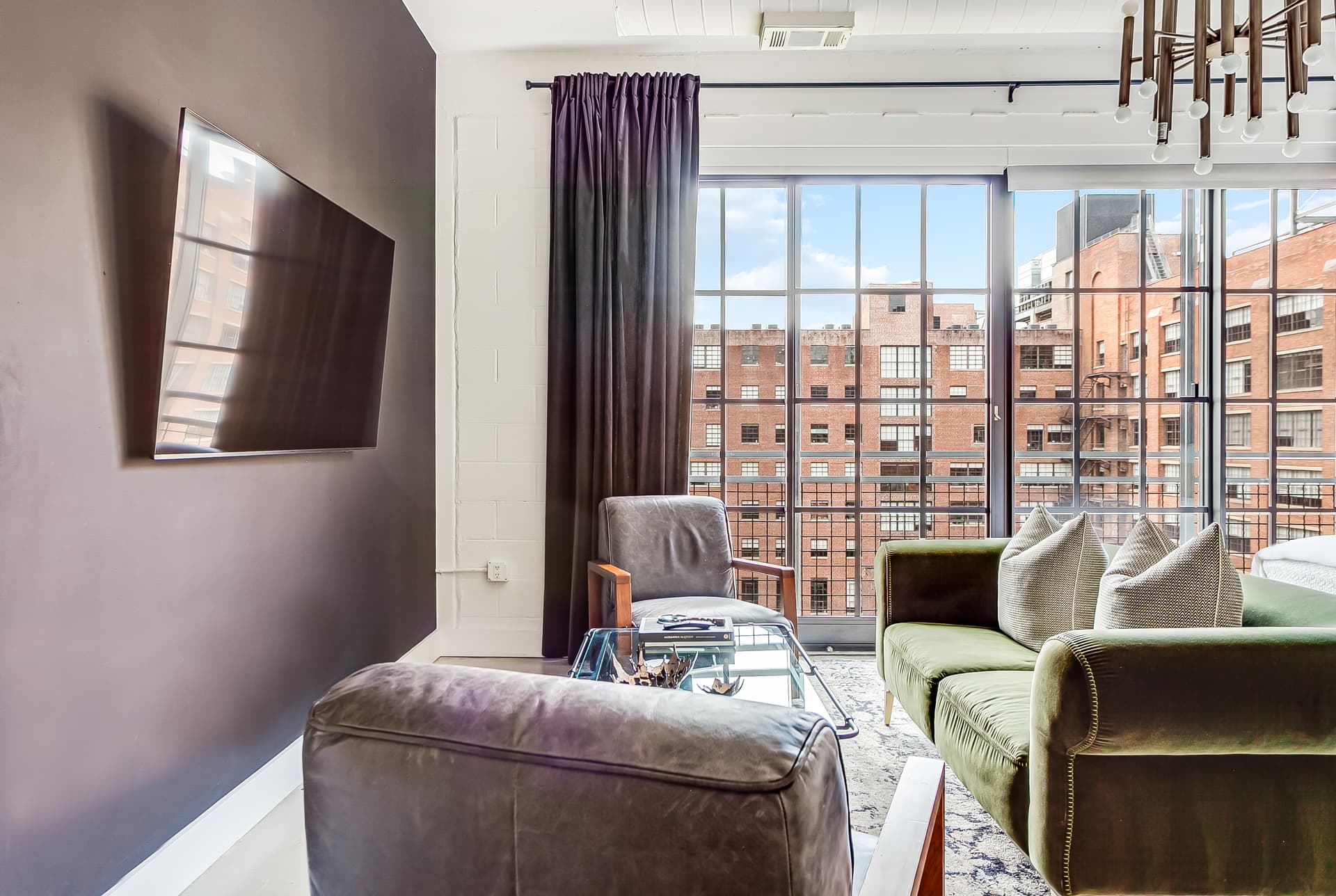 Onyx Studio - Image 2