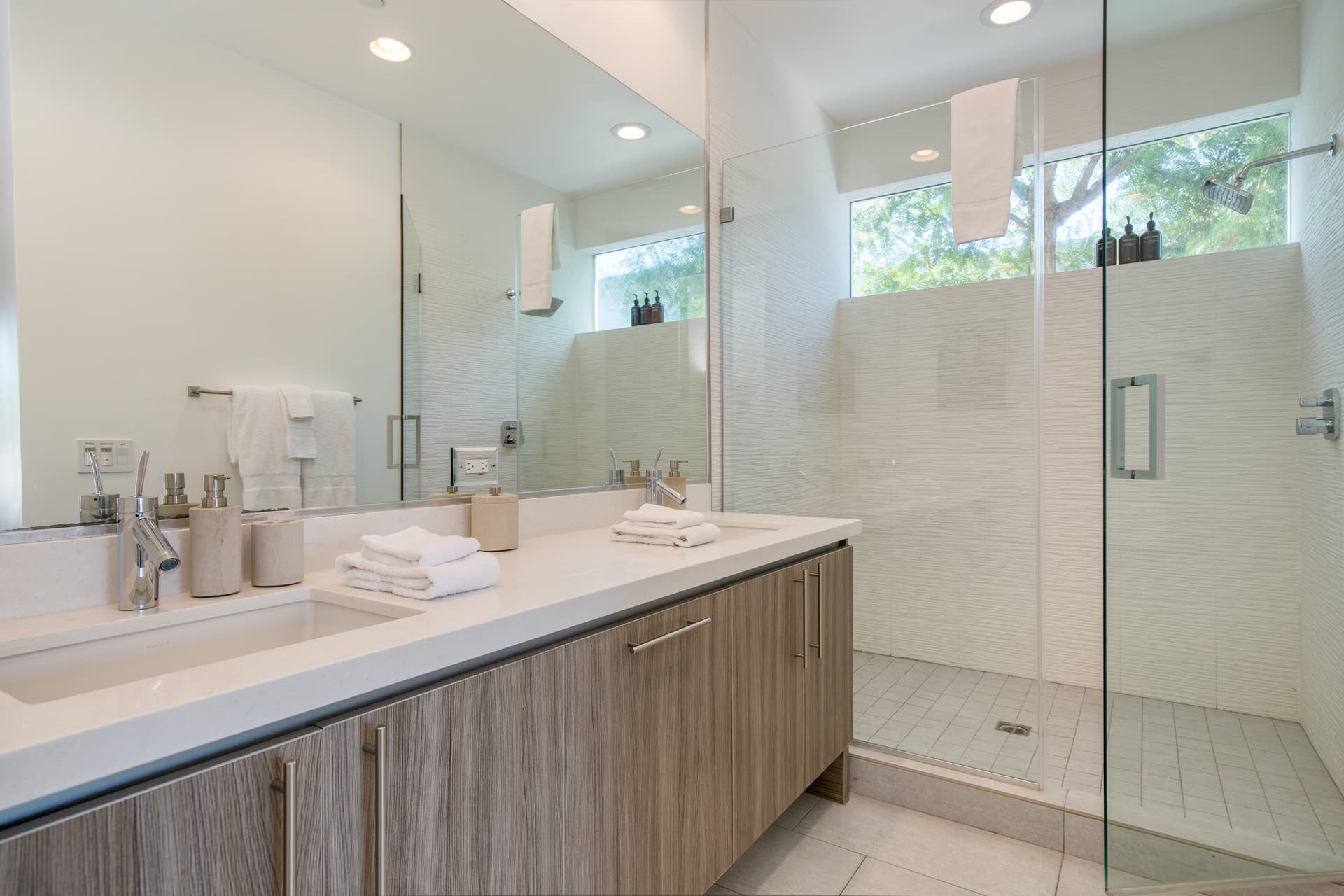 Blue Umbrella Place - Image 19